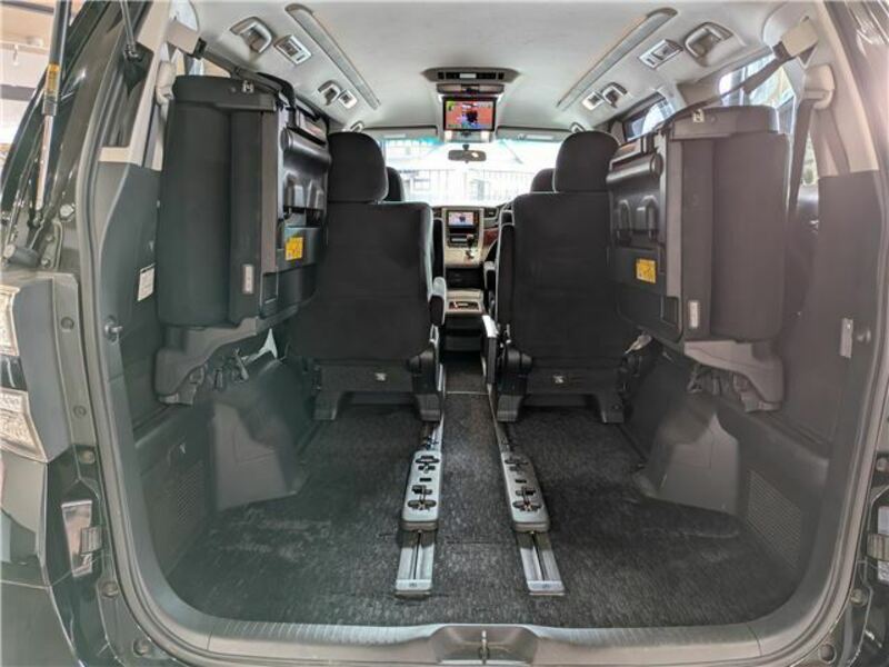 VELLFIRE-26