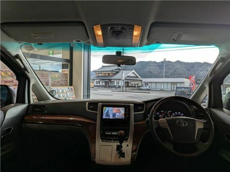 VELLFIRE-29