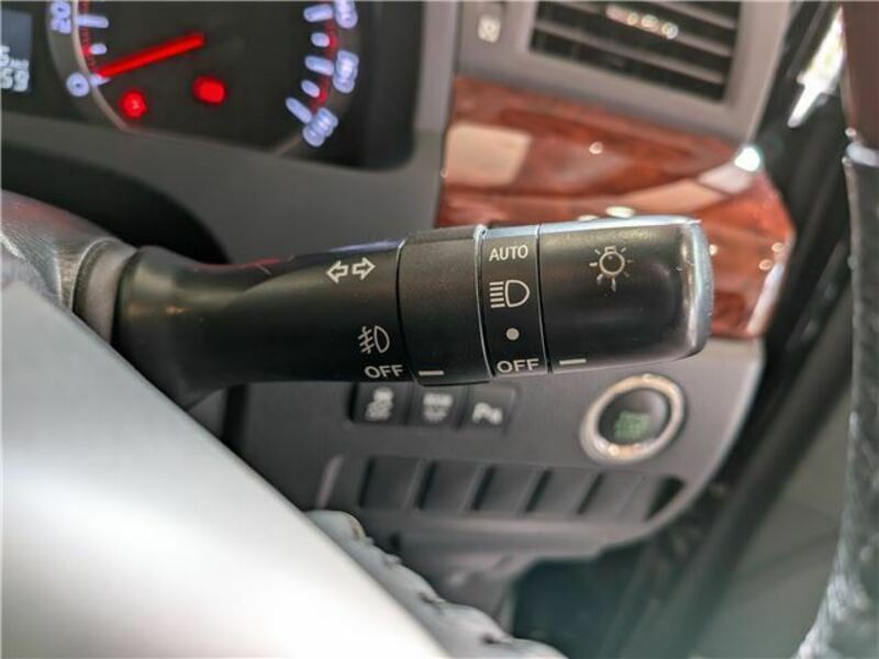 VELLFIRE-35