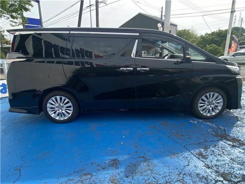 VELLFIRE-5
