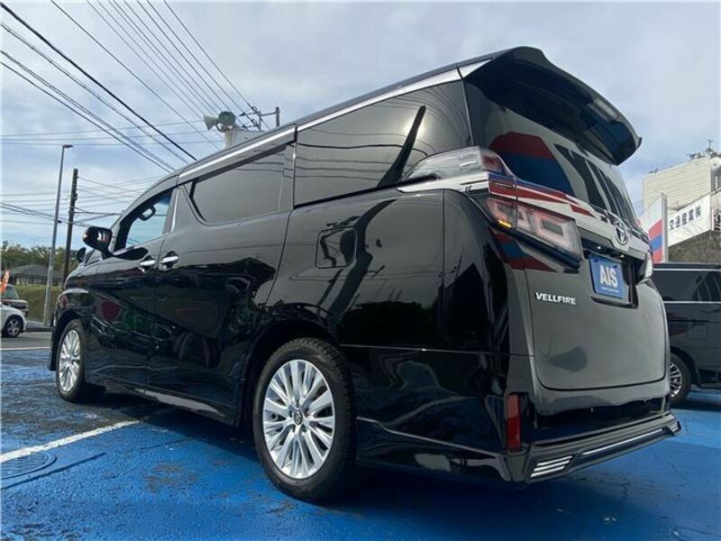 VELLFIRE-7
