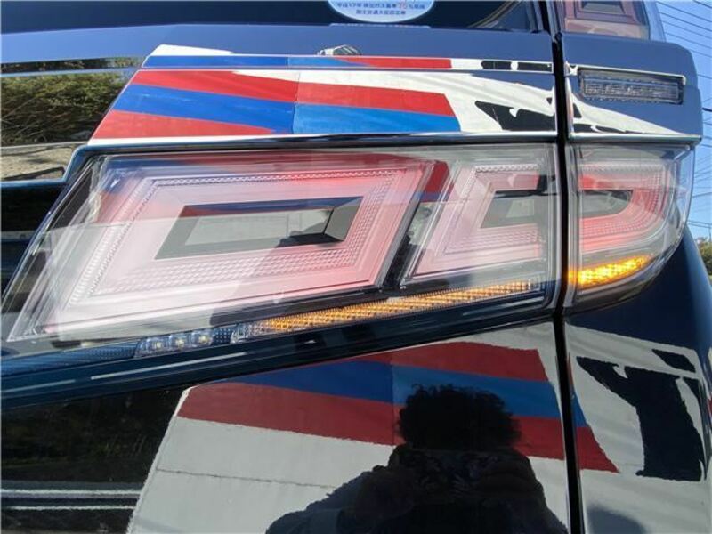 VELLFIRE-18