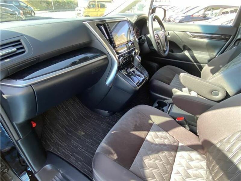 VELLFIRE-30