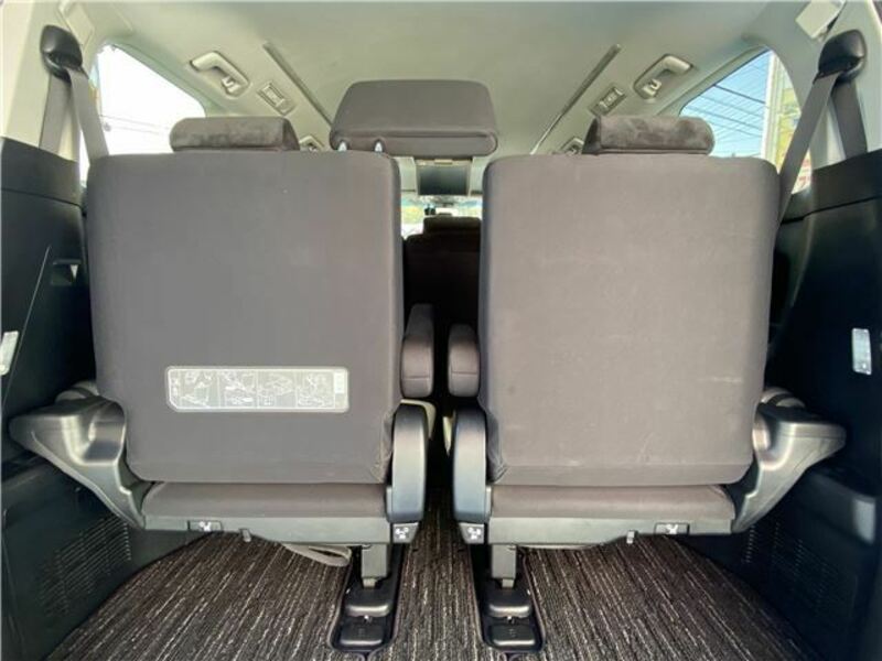 VELLFIRE-35