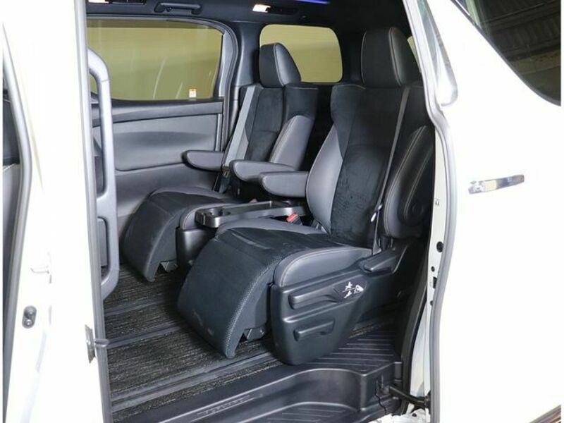 ALPHARD-12