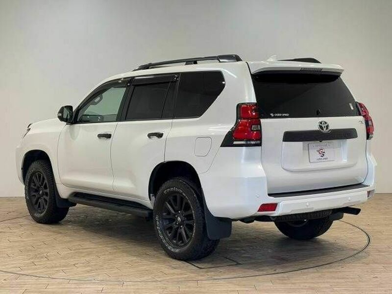 LAND CRUISER PRADO-13