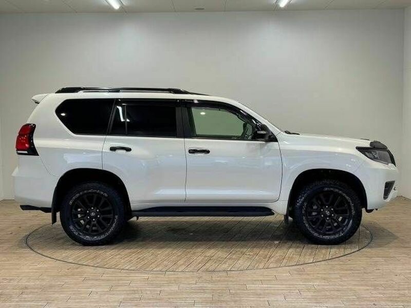 LAND CRUISER PRADO-16