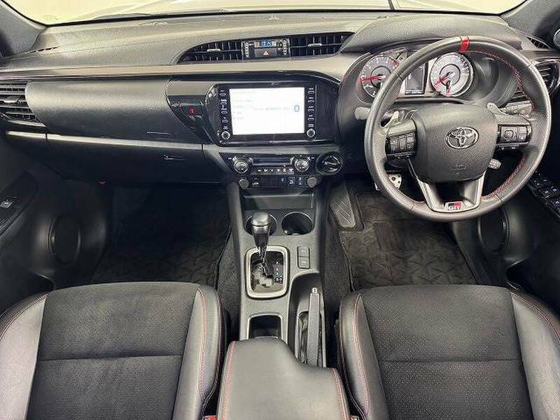 HILUX-1