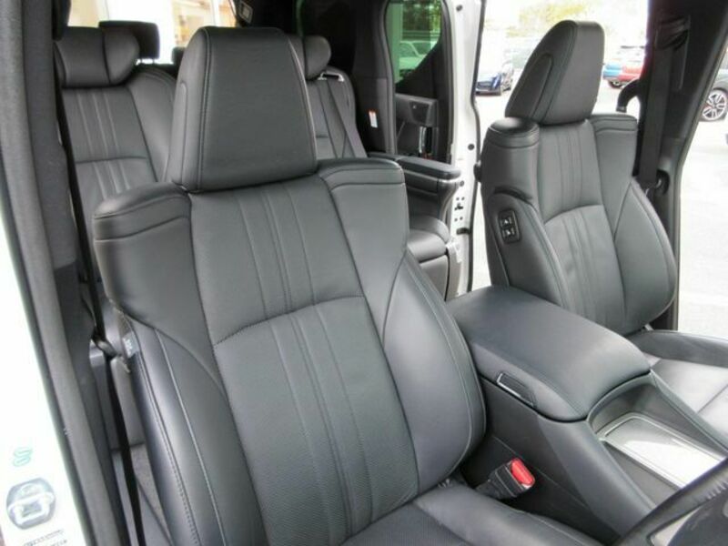VELLFIRE-11