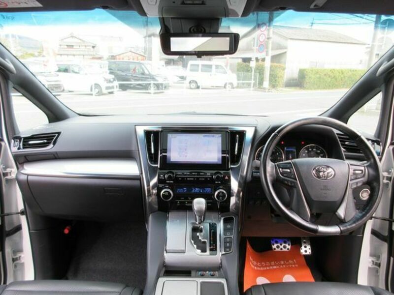 VELLFIRE-12