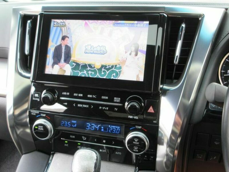 VELLFIRE-14
