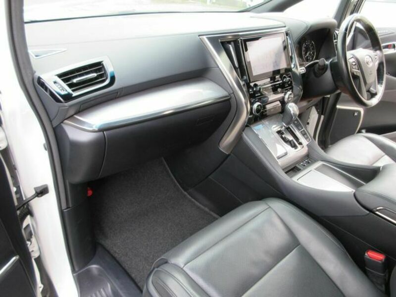VELLFIRE-15