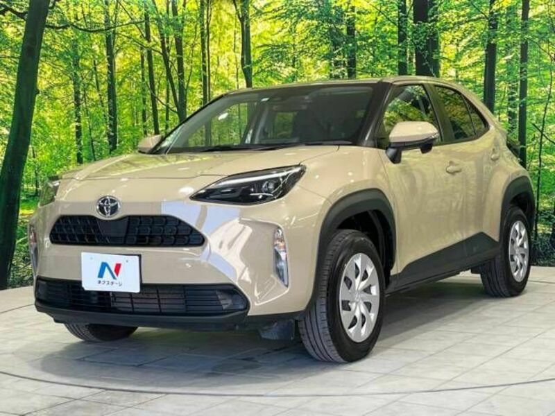 YARIS CROSS-17