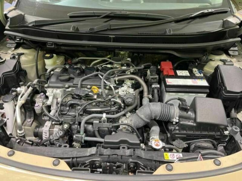 YARIS CROSS-18