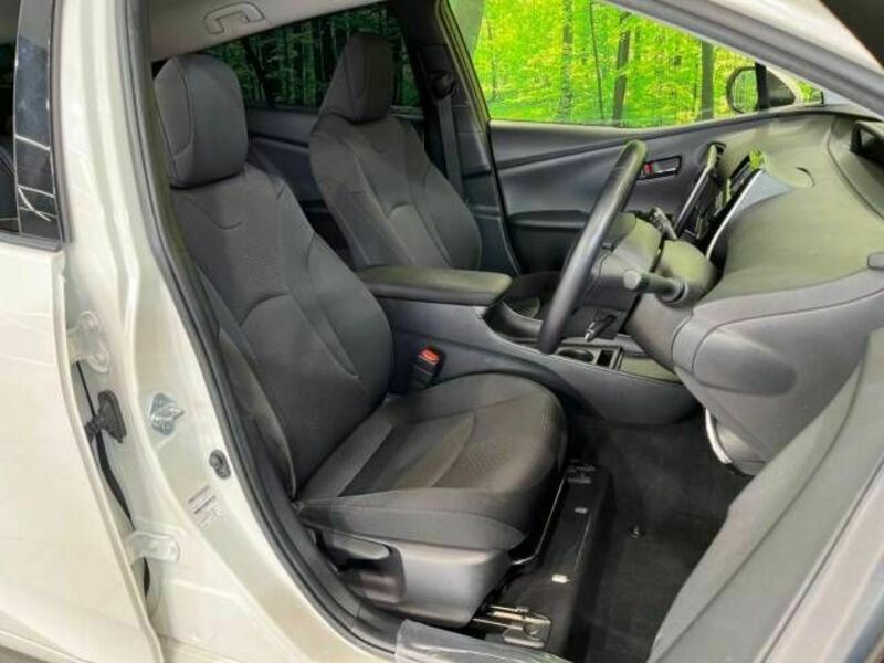PRIUS-7
