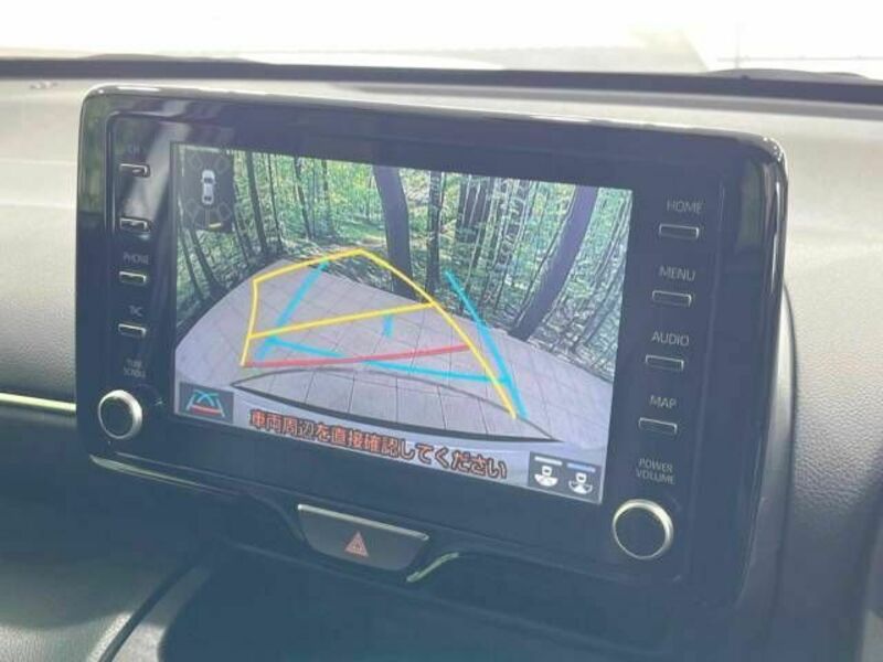 YARIS CROSS-4