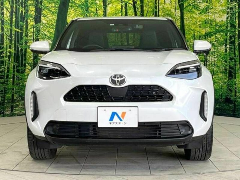 YARIS CROSS-14