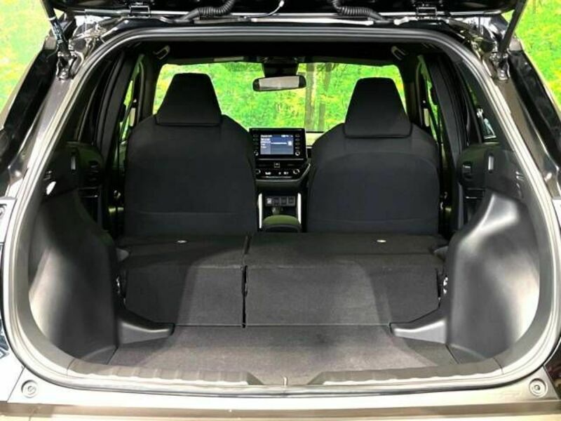 COROLLA CROSS-11