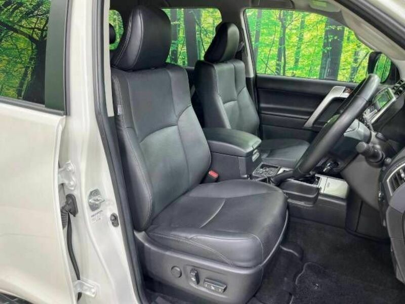 LAND CRUISER PRADO-7