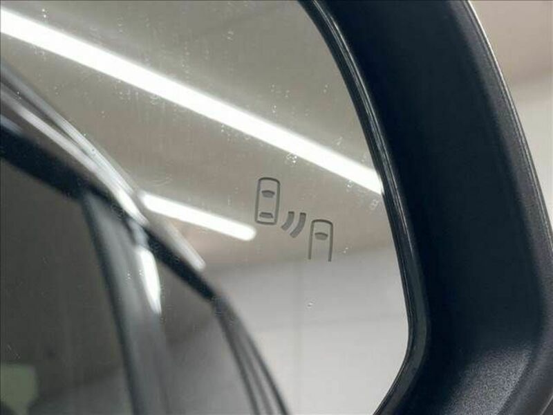 COROLLA CROSS-6