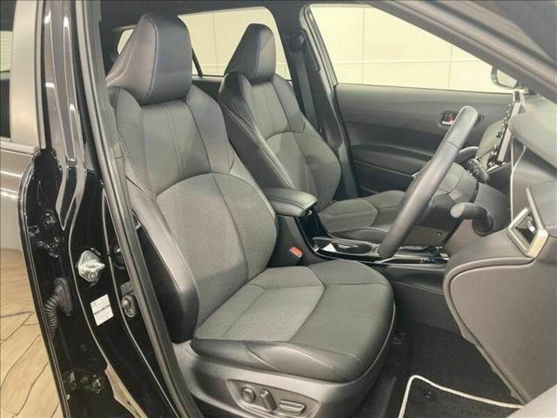 COROLLA CROSS-11