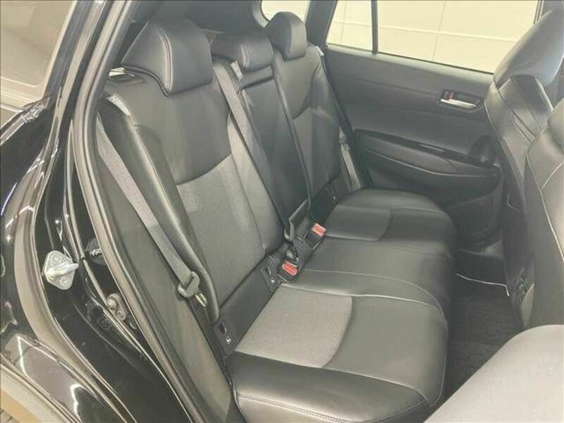 COROLLA CROSS-12