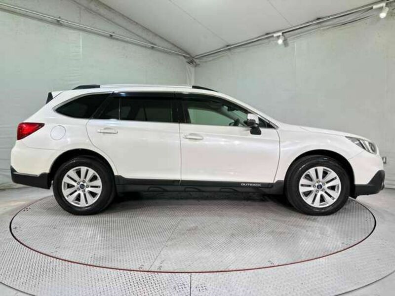 LEGACY OUTBACK-3