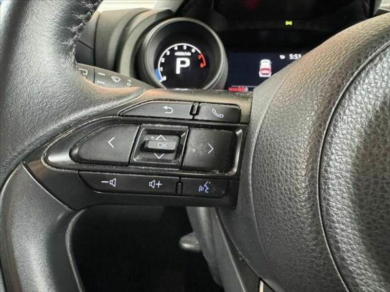 YARIS CROSS-22