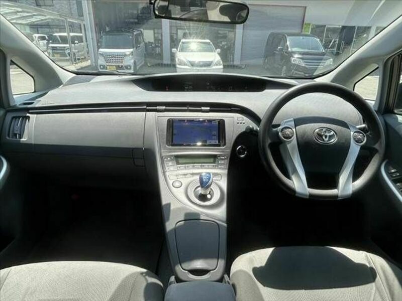 PRIUS-1