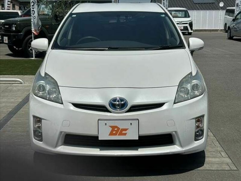 PRIUS-8