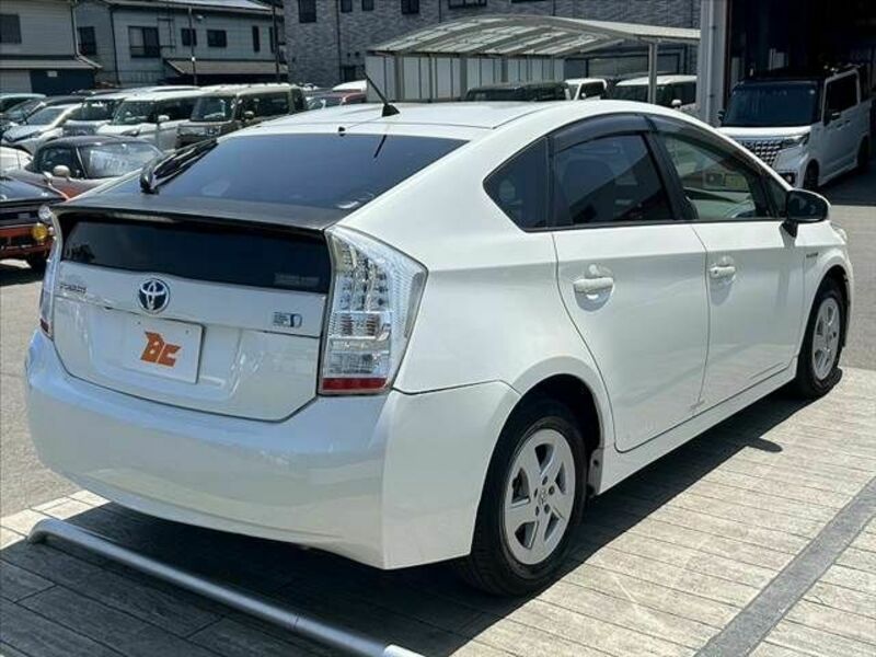 PRIUS-14