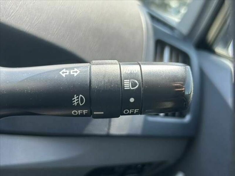 PRIUS-23