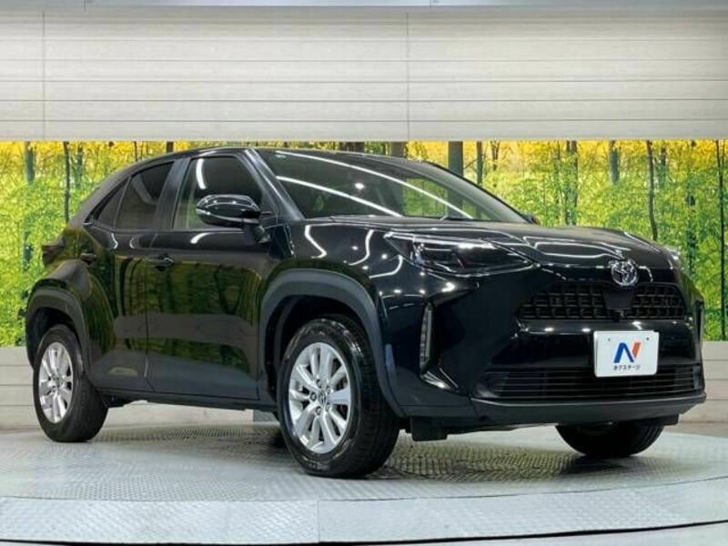 YARIS CROSS-16