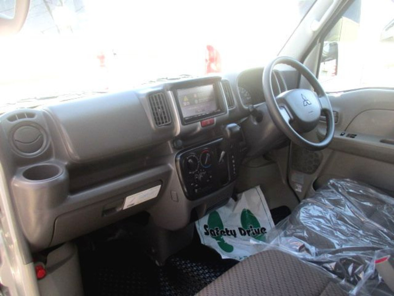 MINICAB VAN-12