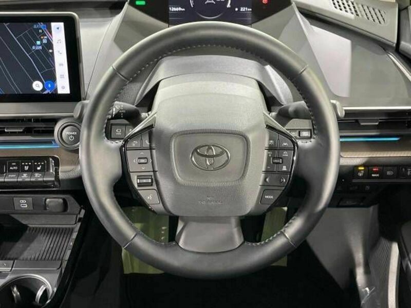 PRIUS-8
