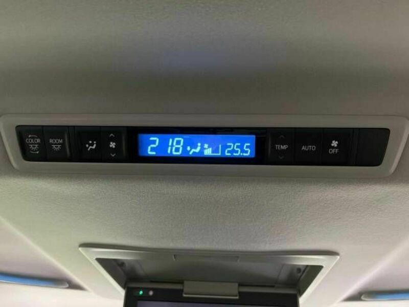 VELLFIRE-7