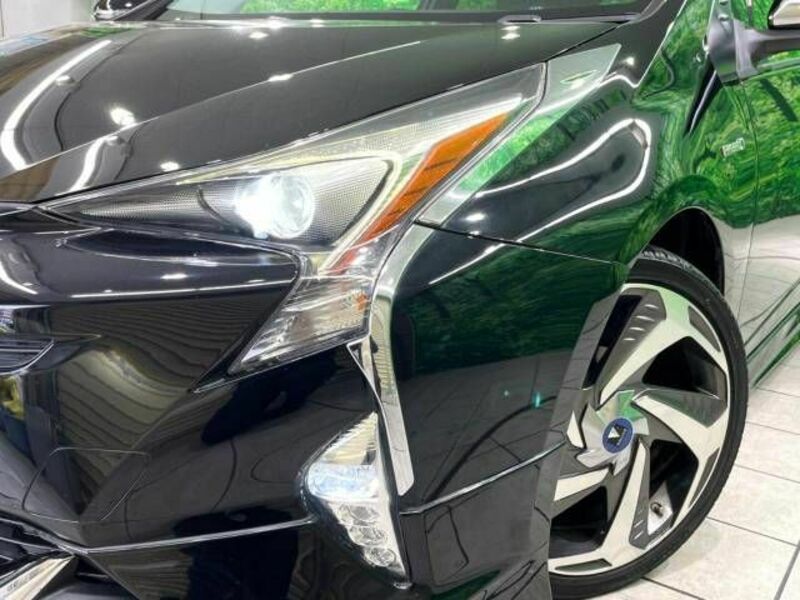 PRIUS-13