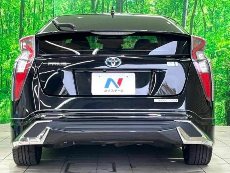 PRIUS-16