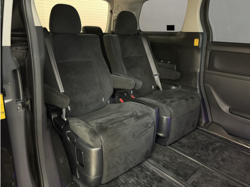 VELLFIRE-3