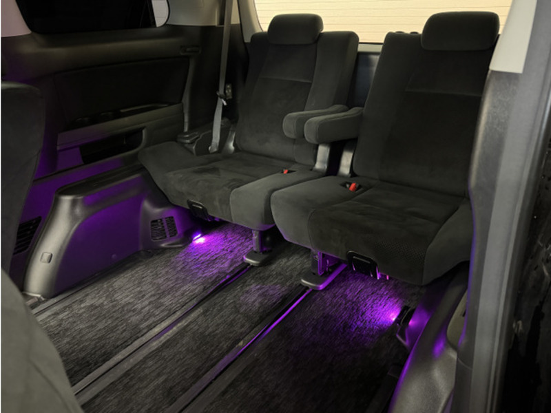VELLFIRE-6