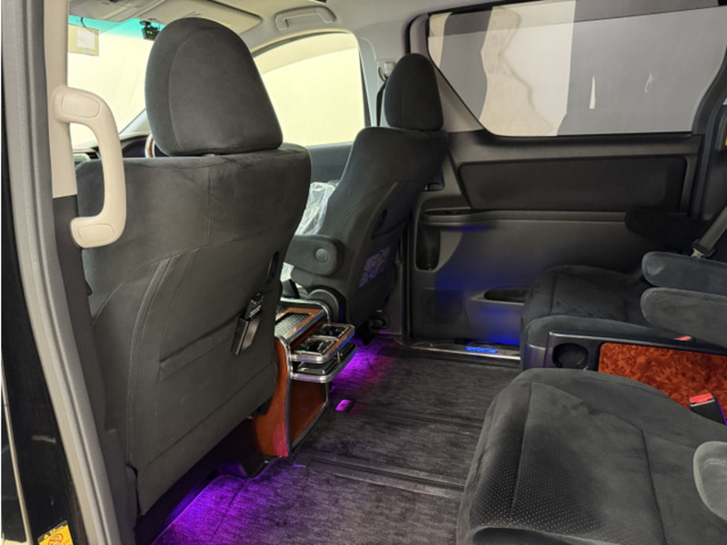 VELLFIRE-11