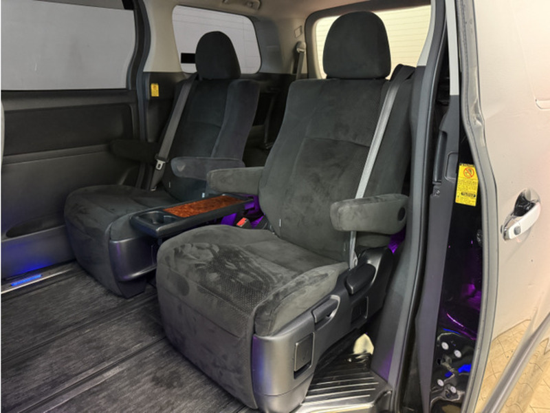 VELLFIRE-8