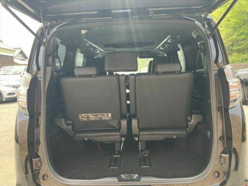 VELLFIRE-10