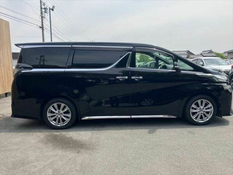 VELLFIRE-17