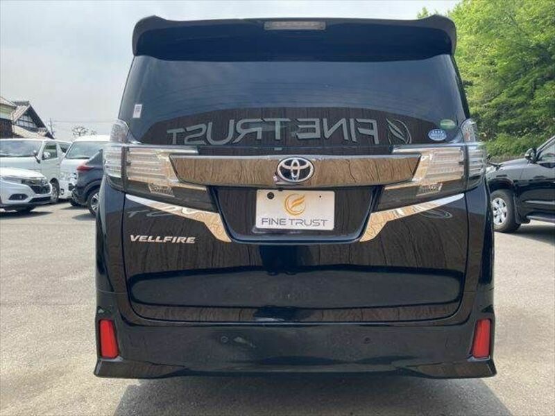 VELLFIRE-19