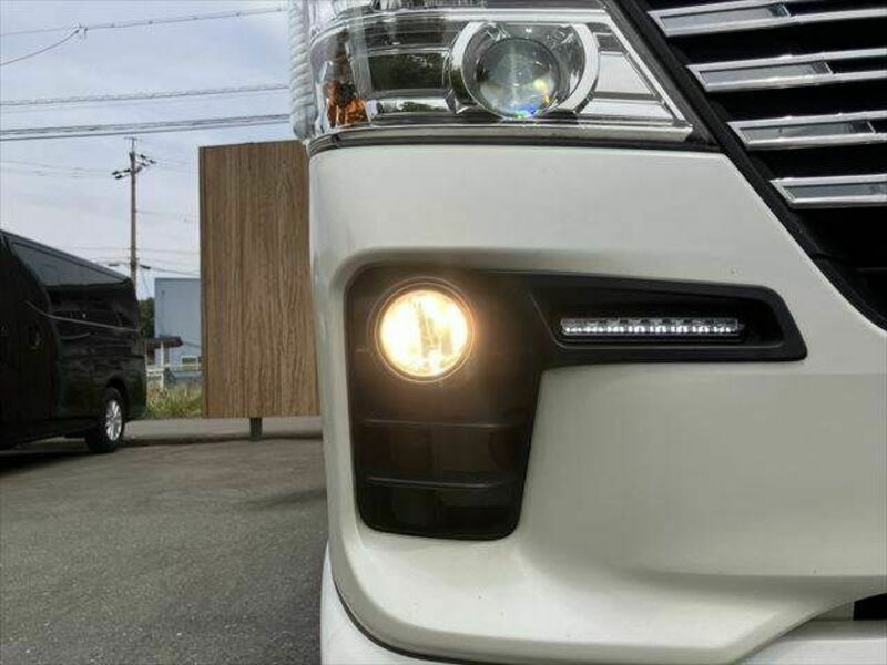 NV350 CARAVAN-10