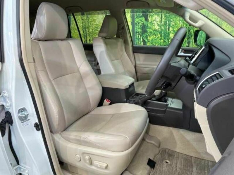 LAND CRUISER PRADO-8