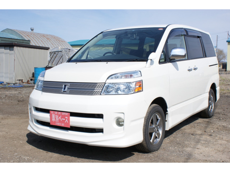 TOYOTA　VOXY