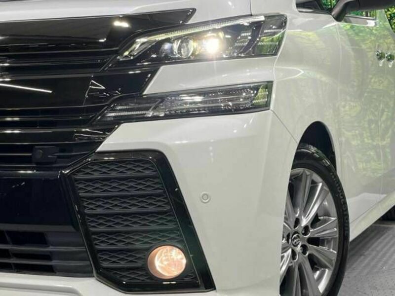 VELLFIRE-12