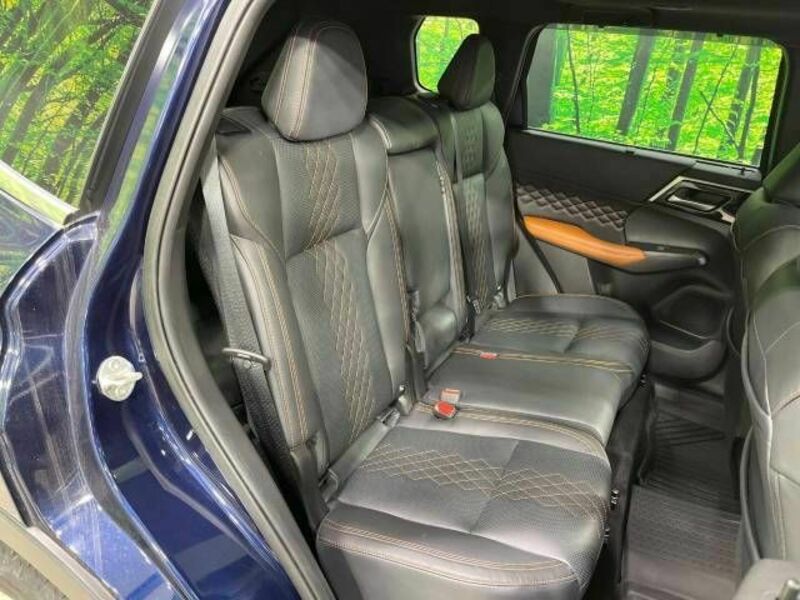 OUTLANDER PHEV-10
